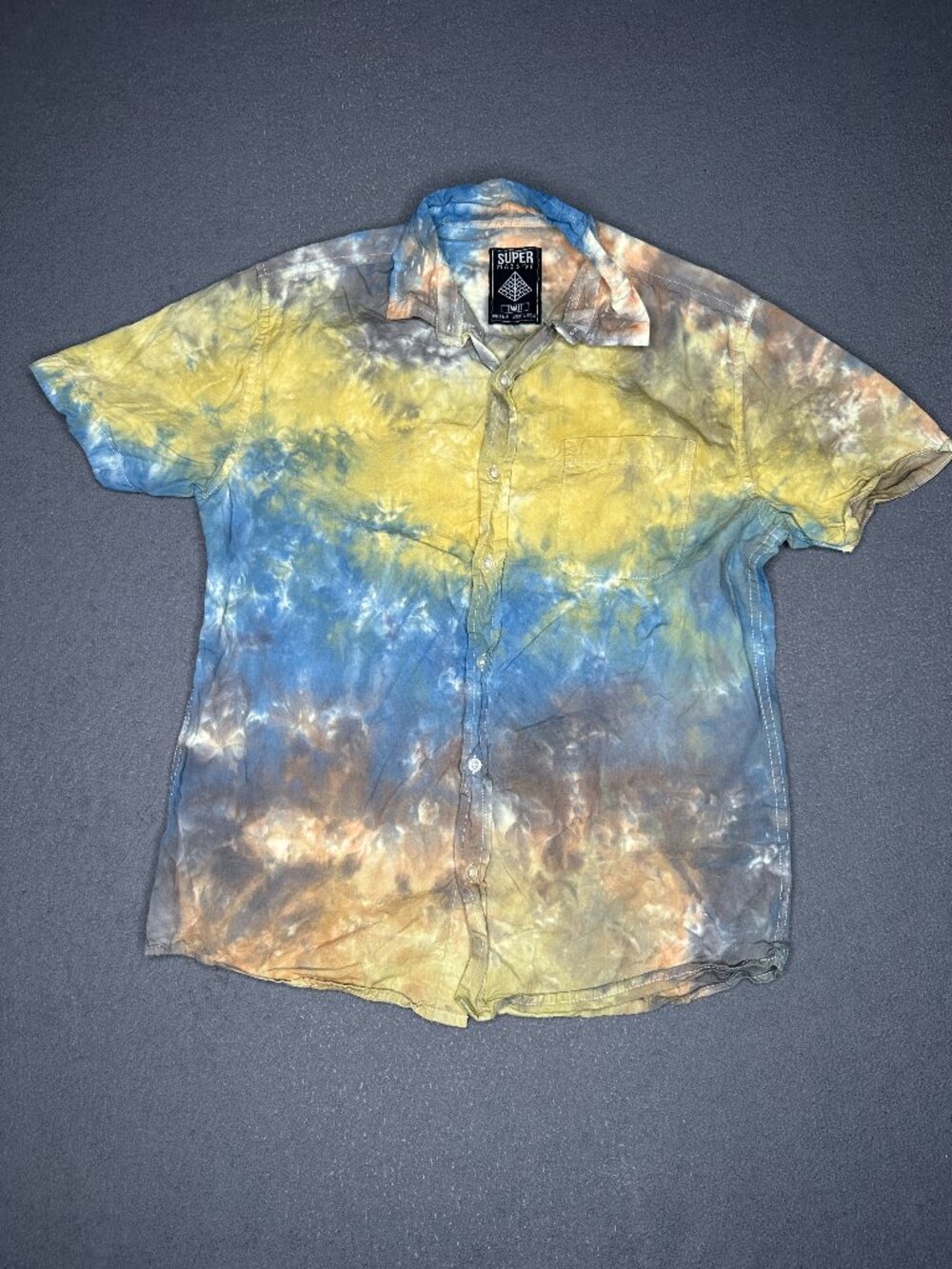 Super Massive Men's Button Up Shirt Tie Dye Yellow Blue Brown Size Small